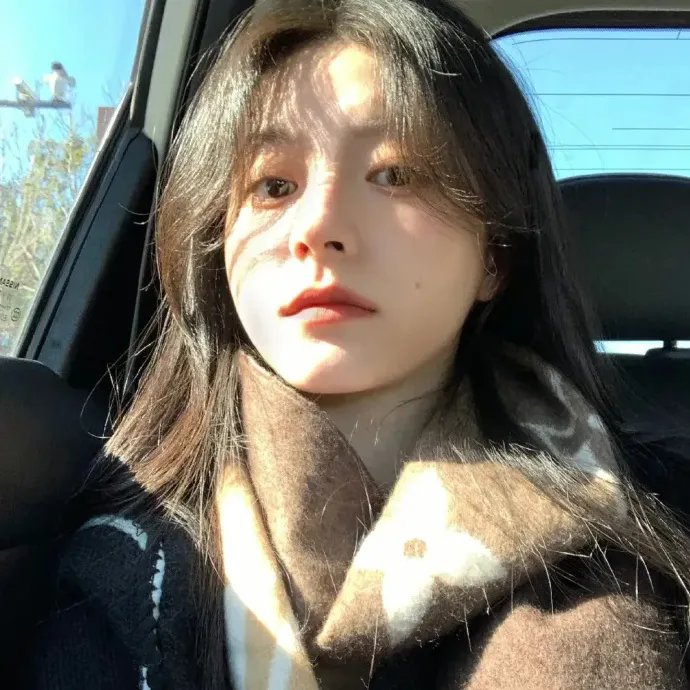 男生女生向前冲